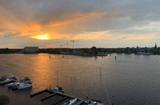 Penthouse kaufen in 26382 Wilhelmshaven, PENTHOUSE DER EXTRAKLASSE Wohnen über dem Wasser – Leben mit Weitblick mit Fahrstuhl und Tiefgarage