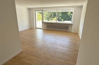 Wohnung kaufen in 26384 Wilhelmshaven, Schöne renovierte Eigentumswohnung mit Balkon u. Garage beim Kurpark in Wilhelmshaven zu verkaufen.