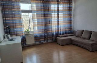 Wohnung kaufen in 08525 Haselbrunn, Charmante 2-Zimmer-Wohnung mit Balkon und Gartenmitnutzung