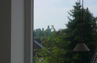 Wohnung kaufen in Hugo-Wolf-Straße 35, 85057 Ingolstadt, Großzügige helle Dachgeschosswohnung in Ingolstadt Nord/West mit Balkonen und Blick auf das Münster