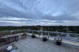 Wohnung kaufen in 14109 Wannsee, Kleines Studio mit gemeinschaftlichem Garten und Dachterrasse auf Wassergrundstück