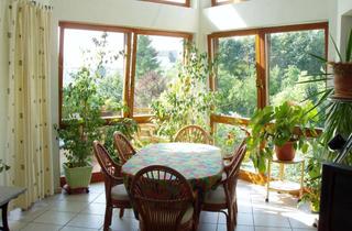 Wohnung mieten in 63110 Rodgau, Gepflegte Maisonette-Wohnung mit vier Zimmern und Balkon in Rodgau/Nieder-Roden