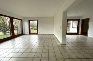 Wohnung mieten in 89150 Laichingen, Helle 4,5-Zimmer-Erdgeschosswohnung mit Terrasse, Gartenanteil und Garage in Laichingen