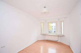Wohnung mieten in 33330 Gütersloh, Vollständig renovierte Drei-Zimmer-Altbauwohung mit Balkon!
