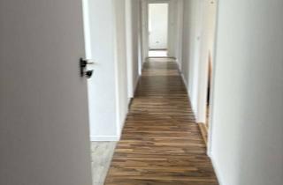 Wohnung mieten in Peiner Weg 30, 31303 Burgdorf, Großzügige 6-Zimmer Wohnung mit Balkon in Burgdorf
