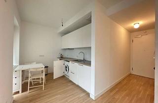 Wohnung mieten in Schützenstraße 41, 10117 Mitte, Moderne möblierte 2-Zimmer-Wohnung mit Balkon in der Nähe vom Potsdamer Platz zu vermieten