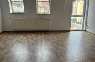 Wohnung mieten in Gabelsberger Straße, 08233 Treuen, **Helle, gut geschnittene 2-Zimmer Wohnung mit bodentiefen Fenstern**