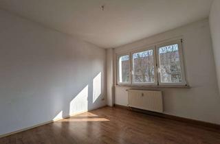 Wohnung mieten in 04643 Narsdorf, 4-Zimmer Wohnung in Narsdorf mit großem Balkon in ruhiger Lage