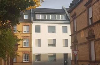 Wohnung mieten in Bismarckstraße 37B 37 B, 67655 Innenstadt, Lichtdurchflutete Wohnung mit 4 Zimmer, Parkplatz und kleine Terrasse & Garten