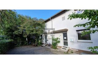 Haus kaufen in 69124 Kirchheim, Zwei Häuser, ein Preis! Investieren Sie schon heute in Optionen in guter Heidelberger Lage!