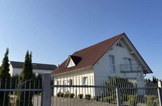 Einfamilienhaus kaufen in 38162 Cremlingen, Modernes Einfamilienhaus mit großzügigem und teilbaren Grundstück im Gewerbegebiet Cremlingen