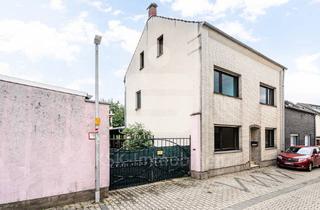 Einfamilienhaus kaufen in 50181 Bedburg, Charmantes Einfamilienhaus mit Wintergarten vielseitigen Anbauten und Carport in Bedburg-Broich!