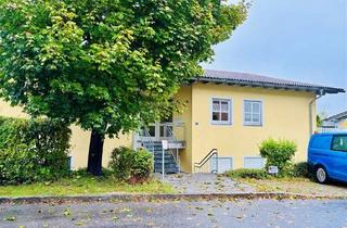 Wohnung kaufen in 94469 Deggendorf, Geräumige 2 - Zimmer Wohnung mit Galerie und Balkon