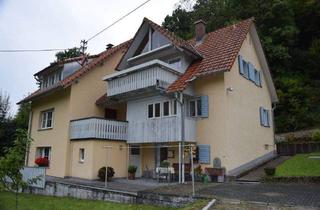 Haus kaufen in 79244 Münstertal/Schwarzwald, Münstertal/Schwarzwald - Zweifamilienhaus mit Ferienwohnung auf großem Grundstück in Münstertal