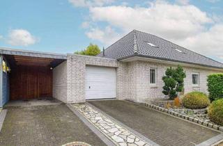 Haus kaufen in 29699 Walsrode, Walsrode - Bildschöner Walmdach-Bungalow in Vollausstattung ! PV & Solar und weitere Highlights in Top-Lage