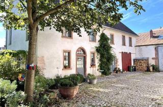 Einfamilienhaus kaufen in 67590 Monsheim, Monsheim - Großzügiges Einfamilienhaus in historischem Dreiseitenhof