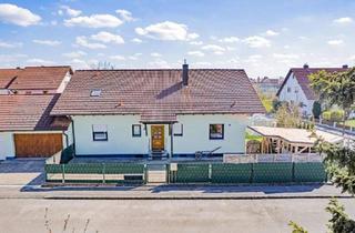 Einfamilienhaus kaufen in 85077 Manching, Manching - Einfamilienhaus mit weiterer Wohnung im DG von PRIVAT