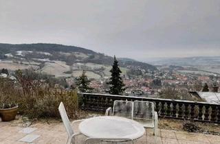 Haus kaufen in 61449 Steinbach, Steinbach (Taunus) - Zweifamilienhaus. Von privatohne Provision!!!