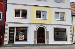 Haus kaufen in 28719 Bremen, Bremen - Geschäfts und Wohnhaus mit Garten und Baufläche.