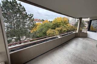 Wohnung kaufen in 89073 Ulm, Ulm - Gepflegte 2-Zimmer-Wohnung mit Westbalkon und Einbauküche in guter Lage