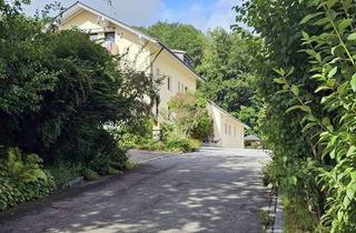 Wohnung kaufen in 87653 Eggenthal, "Bayersried/Eggenthal: ruhige Wohnung im 1 OG, 4 ZI, 105 m2, großer Balkon inkl. 2 Garagen,