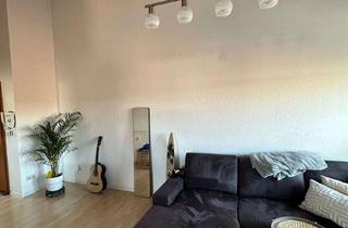 Wohnung kaufen in 71101 Schönaich, Gepflegte DG-Wohnung mit 2 Zimmern, Balkon & TG-Stellplatz