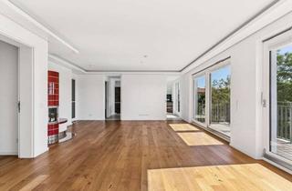 Wohnung kaufen in 10317 Lichtenberg, Stilvolle 5-Zimmer-Wohnung mit Designküche, Kamin und zwei Terrassen nahe Rummelsburger Bucht