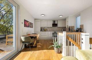 Wohnung kaufen in 22047 Wandsbek, Stilvolle Maisonettewohnung mit Dachterrasse – Modern, hell & energieeffizient