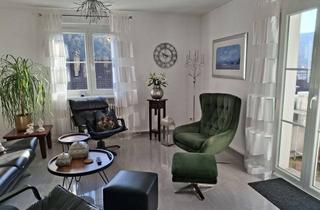 Wohnung kaufen in 75378 Bad Liebenzell, Exklusive 4-Zimmer-Wohnung in ruhiger Sackgasse – Moderne Eleganz trifft auf Gemütlichkeit im Grünen