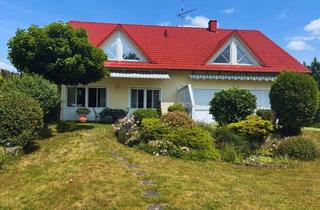 Wohnung kaufen in 91341 Röttenbach, Stilvolle 4–5-Zi.-Maisonette im Landhausstil in begehrter Lage von Röttenbach