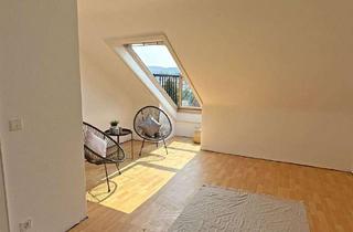 Wohnung kaufen in 71364 Winnenden, Kuscheliges Nest unter dem Dach - 2,5 Zimmer voller Charme