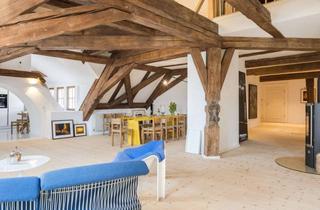 Wohnung mieten in 82281 Egenhofen, Schloss Weyhern – Stilvolles Wohnen unter historischem Dach: DG Maisonette-Wohnung