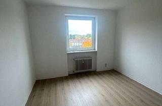 Wohnung mieten in Osterallee 49, 24944 Mürwik, Sanierte 3,5-Zimmer-Wohnung mit Balkon – Bezugsfrei zum 01.11.2025!