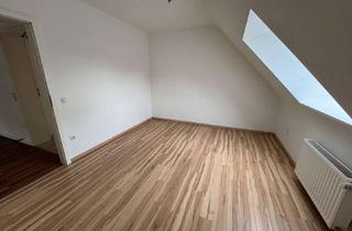 Wohnung mieten in Märkerweg 36, 22455 Niendorf, Moderne 5-Zimmer-Dachgeschosswohnung über zwei Etagen mit Balkon und optionalem Garten mit Pool