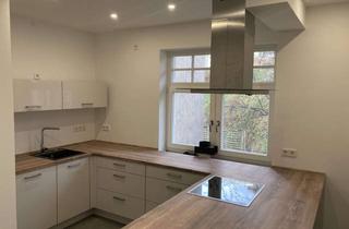 Wohnung mieten in 59821 Arnsberg, Vollständig renovierte mehrgeschossige Wohnung mit Dachloggia und Einbauküche in Arnsberg ab Dez. 25