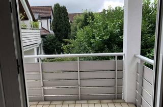 Wohnung mieten in Schimmingweg 100, 73230 Kirchheim unter Teck, Sanierte 2-Zimmer Dachgeschosswohnung mit Balkon in Kirchheim unter Teck