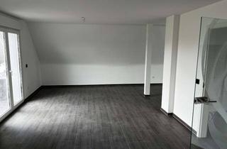 Wohnung mieten in Pastorsbitze 21, 53844 Troisdorf, Neuwertige 1,5-Zimmer Maisonette mit geh. Innenausstattung und Balkon