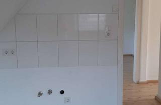 Wohnung mieten in 50354 Hürth, helle Dachgeschosswohnung - tolle Raumaufteilung