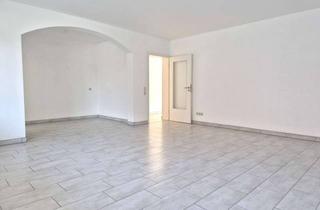 Wohnung mieten in 36100 Petersberg, Gut geschnittene 2,5 ZKB mit BALKON im Hochparterre!