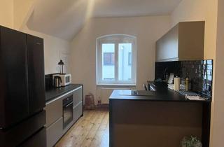 Wohnung mieten in Friedrich-Engels-Straße 11, 15537 Grünheide (Mark), Geräumige Maisonette-Wohnung mit Dachgeschoss in Grünheide - Perfekt für Familien und Paare!