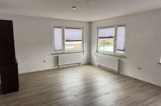 Wohnung mieten in 25712 Burg, 3 Zimmer Wohnung in zentraler Lage mit Dachterrasse!