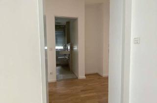 Wohnung mieten in 64546 Mörfelden-Walldorf, Wohntraum in Mörfelden: 2-Zimmer-Erdgeschosswohnung mit Balkon und Einbauküche