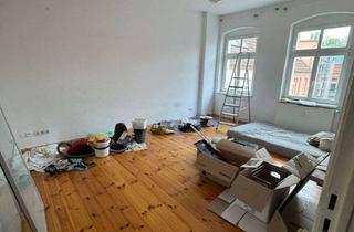 Wohnung mieten in Boxhagener Straße 28, 10245 Friedrichshain (Friedrichshain), 1-Zimmer Altbauwohnung mit Balkon in Berlin-Friedrichshain !