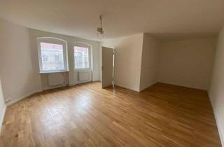 Wohnung mieten in Schönhauser Allee 68, 10437 Prenzlauer Berg, Praktische Wohnung mit Altbaucharme