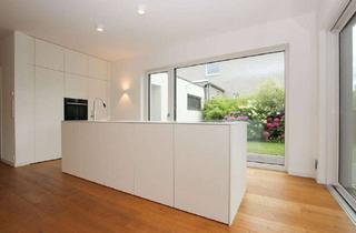 Villa kaufen in 38442 Fallersleben, Exklusive Stadtvilla aus 2020 in begehrtem Wohngebiet von Wolfsburg!