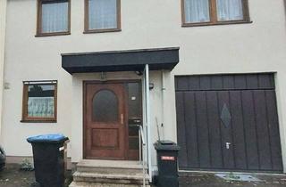 Reihenhaus kaufen in 74564 Crailsheim, Reihenhaus mit tollem Garten und solider Substanz - Raum für ihre Ideen!