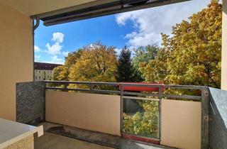 Wohnung mieten in Am Mühlteich, 09599 Freiberg, 2 Warmmieten geschenkt*: chice Balkonwohnung mit Fahrstuhl im 4. Obergeschoss