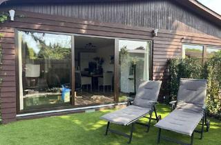 Haus kaufen in 23669 Timmendorfer Strand, sanierte Ferien-Bungalowhälfte in Niendorf