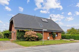 Haus kaufen in 19372 Rom, Großzügiges Zweifamilienhaus in ruhiger Lage in Rom