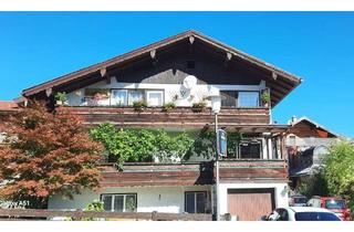 Haus kaufen in 83122 Samerberg, Geräumiges Zweifamilienwohnhaus im Zentrum von Törwang: